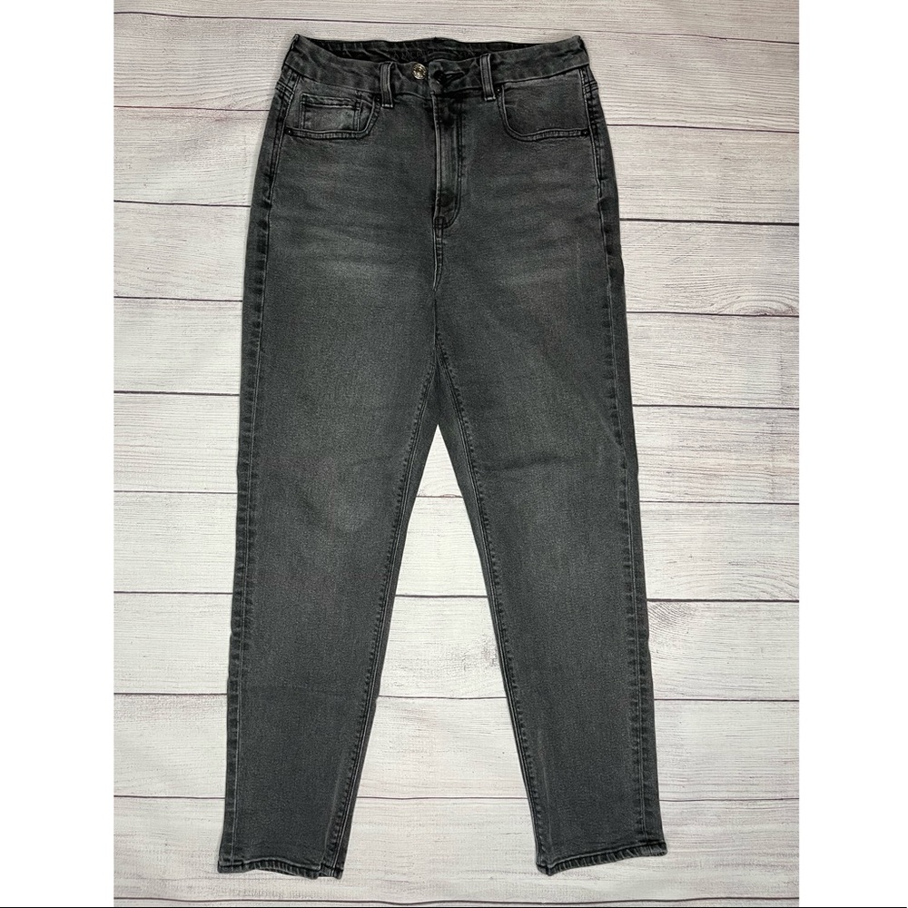 American Eagle black high rise tapered mom jeans